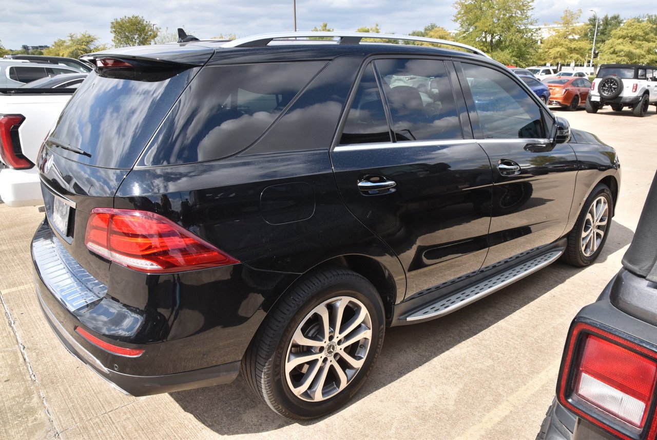 Used 2019 Mercedes-Benz GLE 400 4MATIC image 6