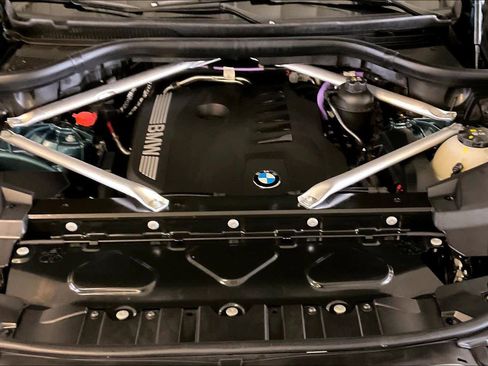 Used 2024 BMW X5 sDrive40i w/ Premium Package image 28