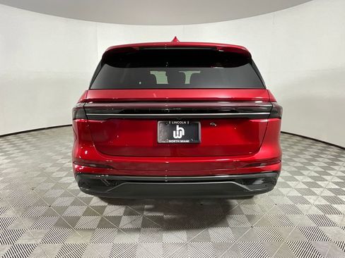 Used 2025 Lincoln Nautilus Premier w/ Jet Appearance Package image 7