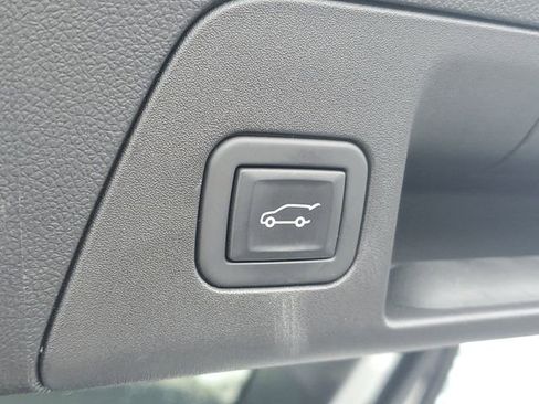 Certified 2023 Buick Envision Avenir image 9