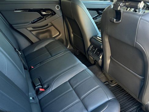 Used 2025 Land Rover Range Rover Evoque S image 31
