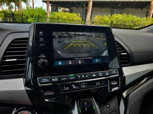 Used 2023 Honda Odyssey Touring image 22
