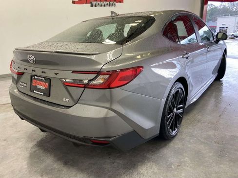 Used 2026 Toyota Camry SE FWD image 3