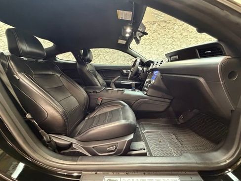 Used 2019 Ford Mustang GT Premium w/ Equipment Group 401A RWD image 10