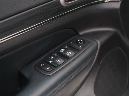 Used 2021 Jeep Grand Cherokee Limited X AWD/4WD image 22
