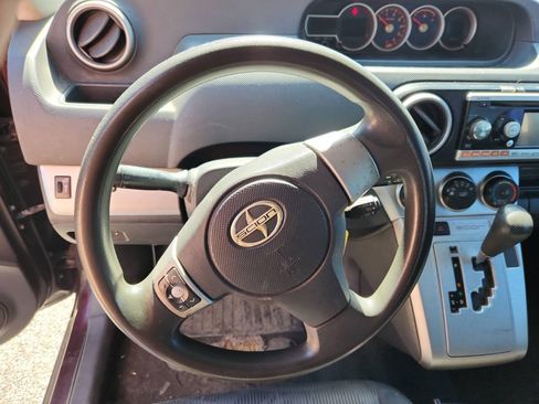 Used 2011 Scion xB FWD image 12