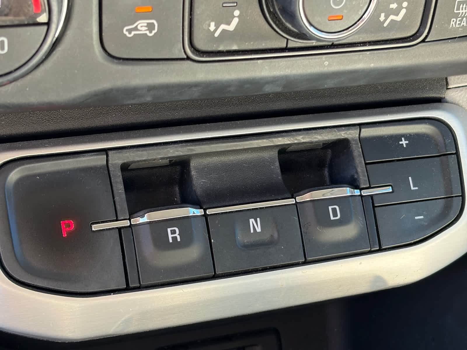 Used 2021 GMC Acadia SLT w/ Technology Package FWD image 19