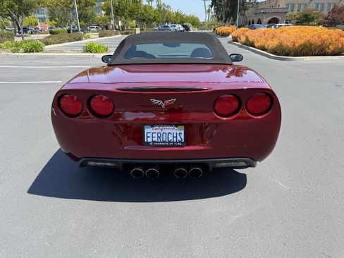 Used 2006 Chevrolet Corvette Convertible w/ Preferred Equipment Group image 7