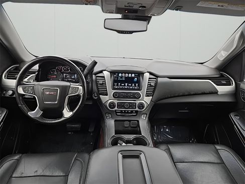 Used 2018 GMC Yukon XL SLT w/ Open Road Package image 21
