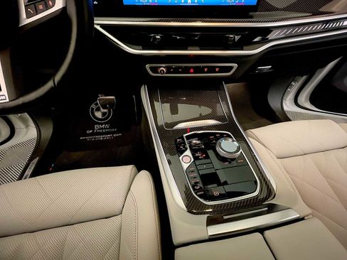 Used 2025 BMW X5 M60i w/ Executive Package image 18