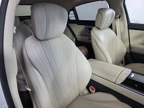 Certified 2022 Mercedes-Benz S 500 4MATIC image 29