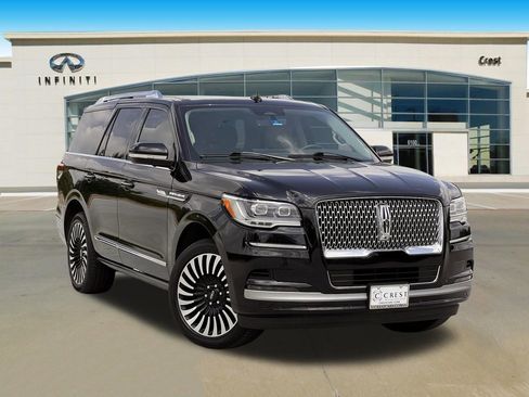 Used 2024 Lincoln Navigator Premiere AWD/4WD image 11