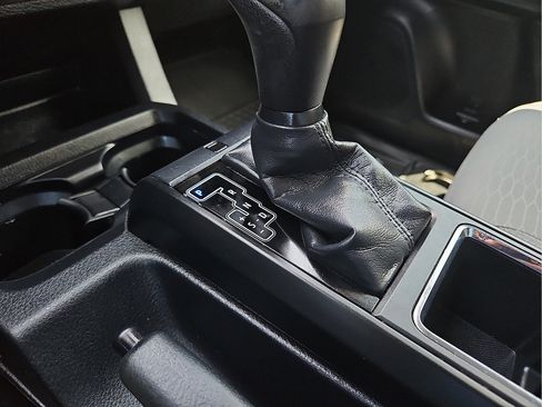 Used 2019 Toyota Tacoma SR w/ SR Convenience Package RWD image 20