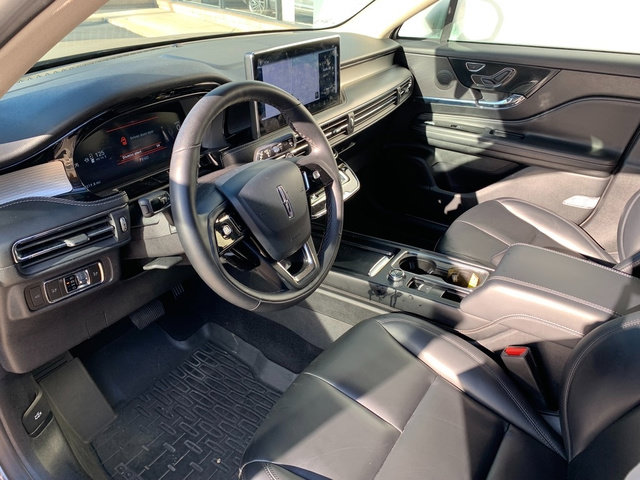 Certified 2025 Lincoln Corsair AWD image 21