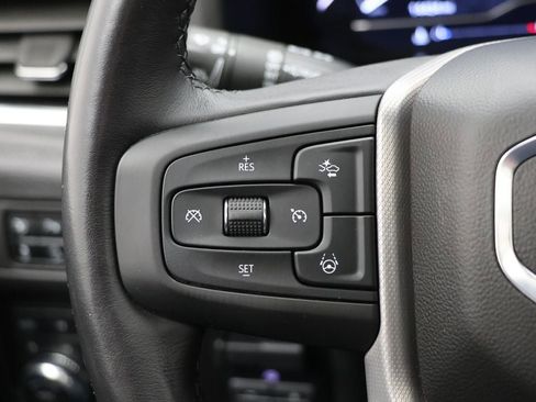 Used 2024 GMC Yukon XL Denali image 23