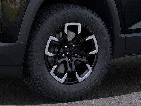 New 2026 Chevrolet Equinox ACTIV w/ Convenience Package III image 33