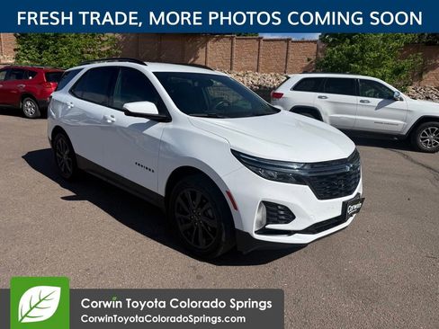 Used 2022 Chevrolet Equinox RS w/ RS Leather Package AWD/4WD image 1