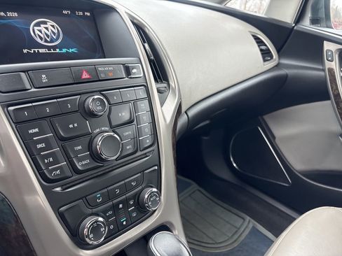 Used 2013 Buick Verano Convenience image 32