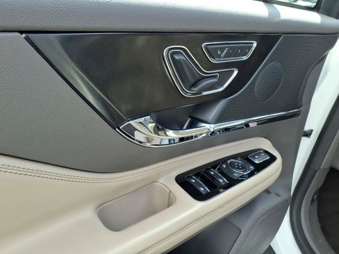 Certified 2023 Lincoln Corsair Reserve AWD/4WD image 14