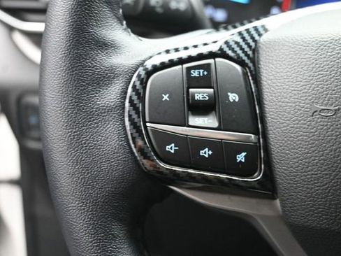 Certified 2022 Ford Explorer XLT w/ Equipment Group 202A AWD/4WD image 12