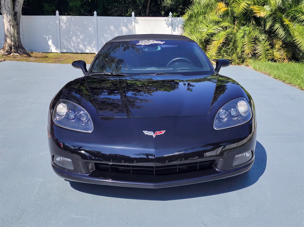 Used 2005 Chevrolet Corvette Convertible w/ Preferred Equipment Group RWD image 11