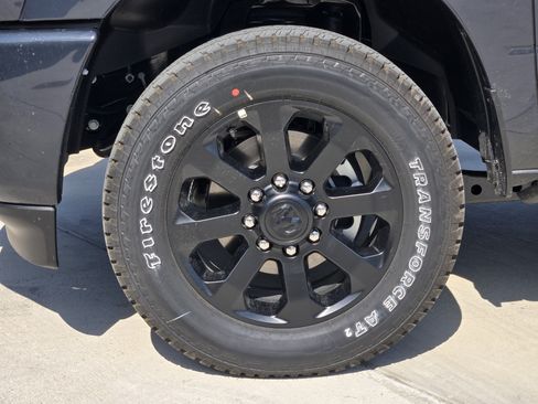 New 2026 RAM 2500 Laramie AWD/4WD image 10