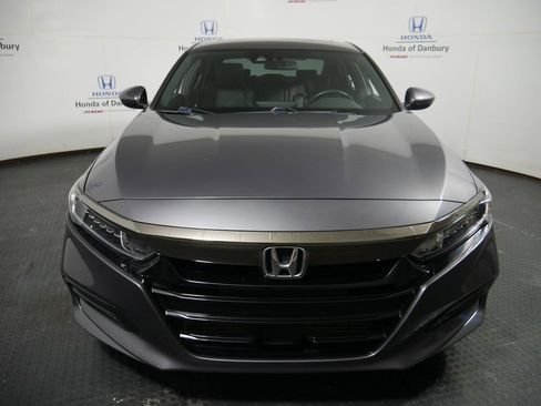 Used 2018 Honda Accord Sport image 2