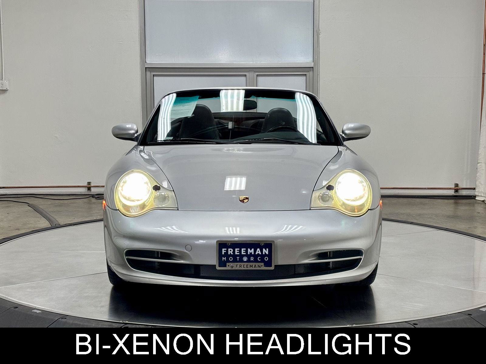 Used 2004 Porsche 911 Carrera RWD image 3