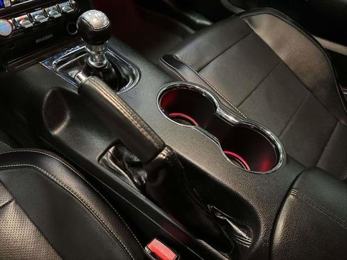 Used 2016 Ford Mustang GT Premium image 28