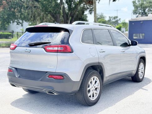 Used 2015 Jeep Cherokee Latitude w/ Comfort/Convenience Group AWD/4WD image 5