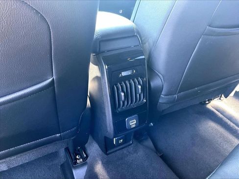 Used 2023 Jeep Compass High Altitude AWD/4WD image 34