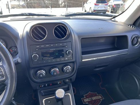 Used 2011 Jeep Patriot Latitude image 13