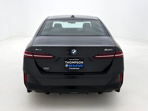 New 2026 BMW 530i xDrive w/ M Sport Package AWD/4WD image 6