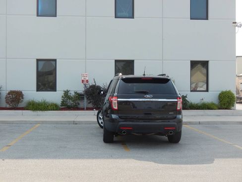 Used 2014 Ford Explorer 4WD image 14