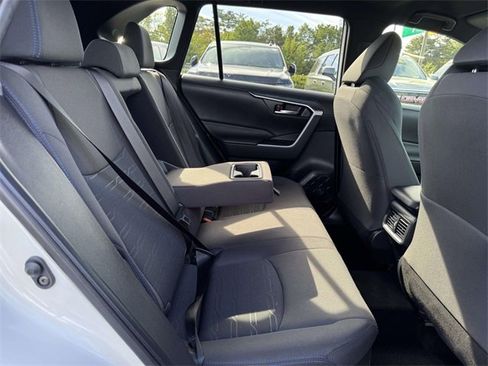 Used 2022 Toyota RAV4 SE w/ SE Grade Weather Package image 8