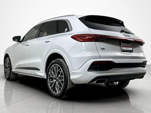 Used 2025 Audi Q5 Premium Plus w/ Premium Plus AWD/4WD image 3