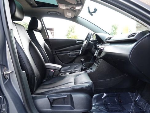 Used 2007 Volkswagen Passat 2.0T FWD image 65