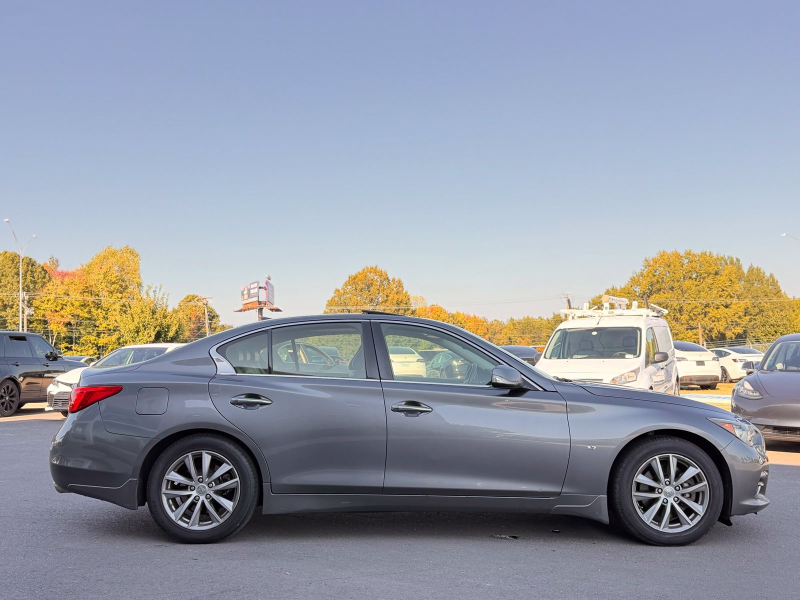 Used 2014 INFINITI Q50 Premium w/ Navigation Package AWD/4WD image 10