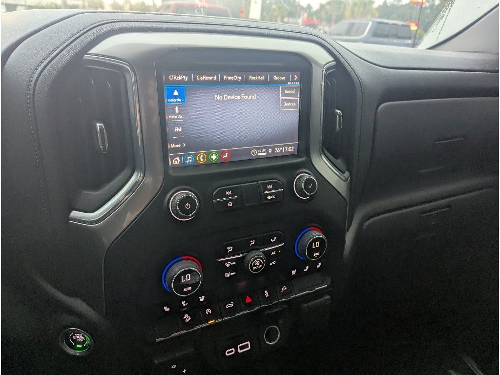Used 2022 Chevrolet Silverado 1500 LT AWD/4WD image 18
