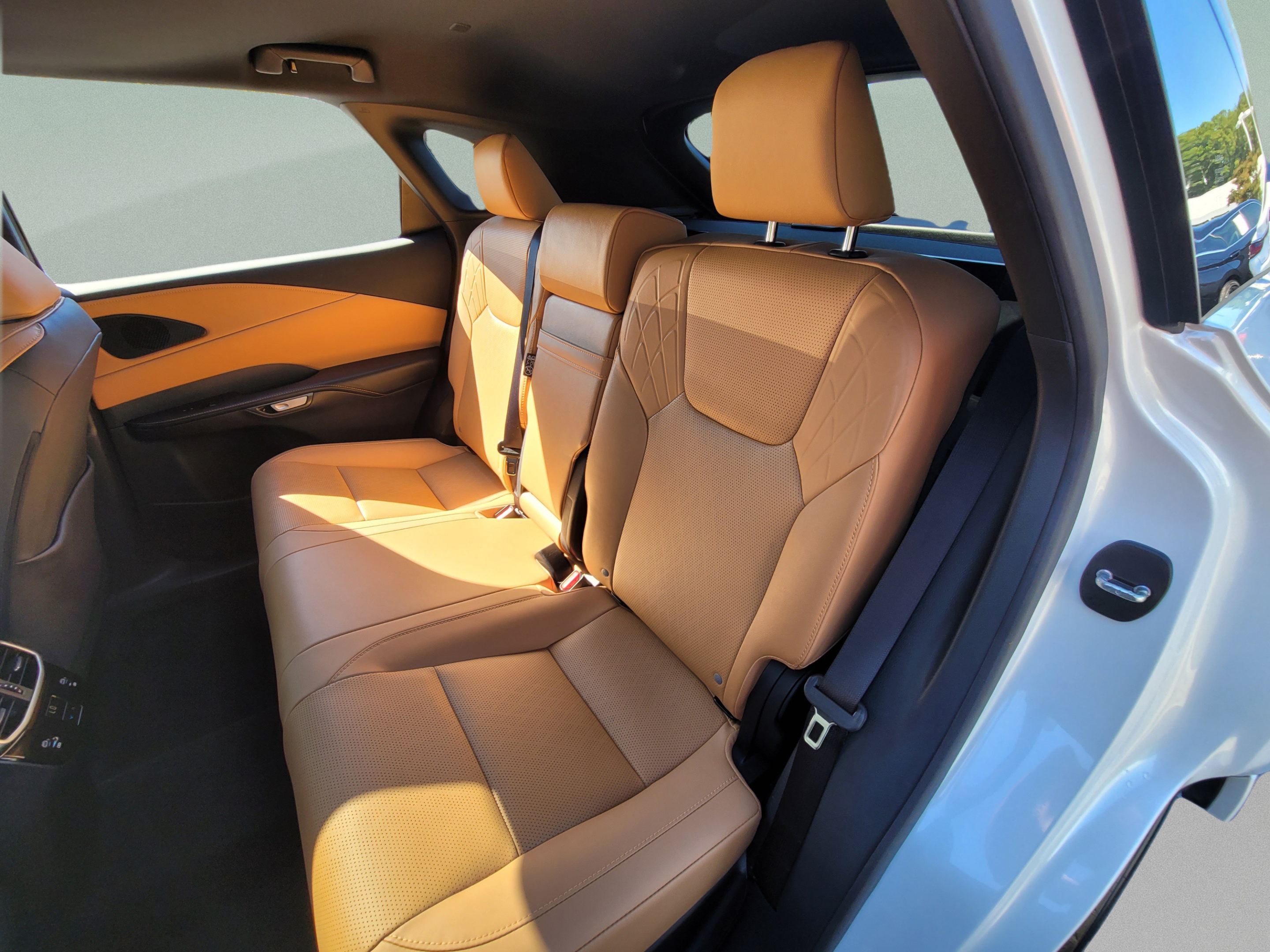 Certified 2025 Lexus RX 350 Premium Plus FWD image 22