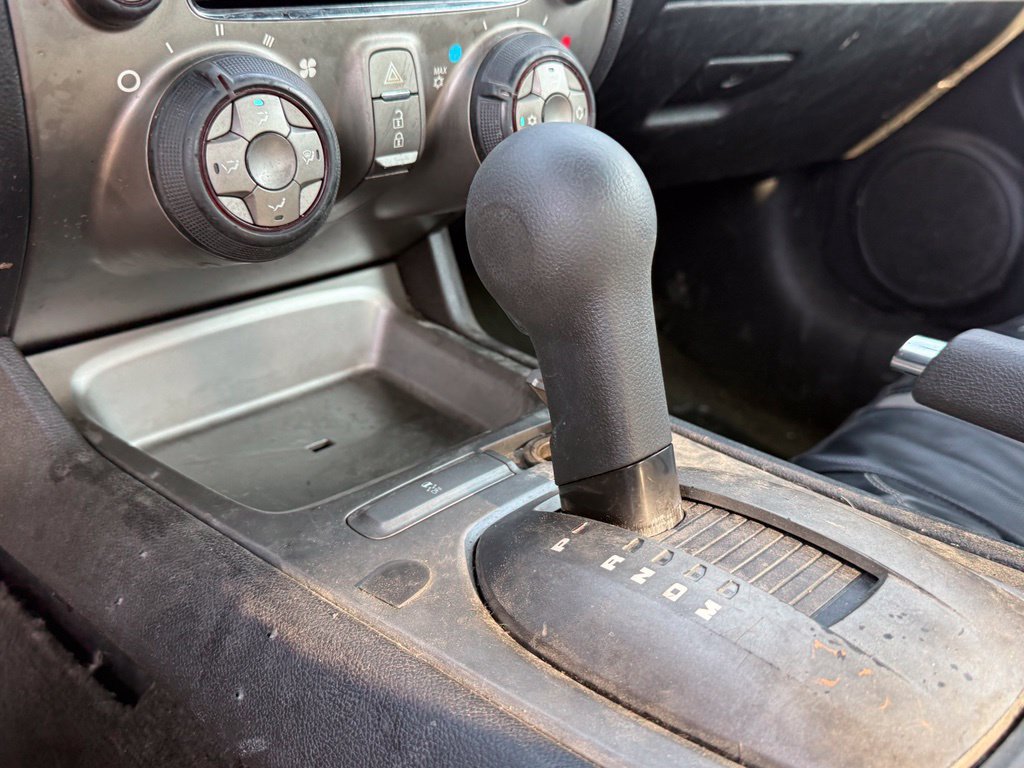 Used 2010 Chevrolet Camaro LT RWD image 19