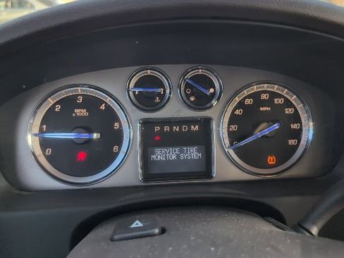 Used 2009 Cadillac Escalade Base image 17