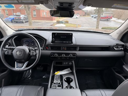 Certified 2024 Honda Pilot Elite image 16