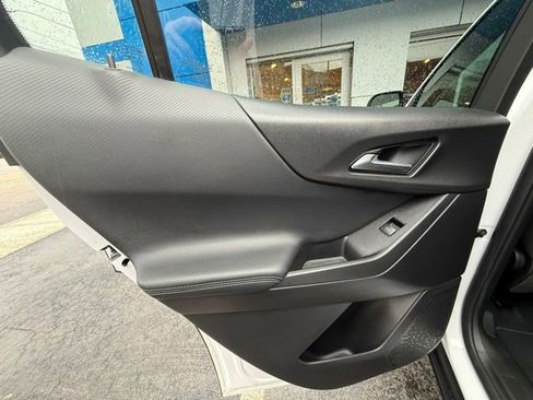 Used 2026 Chevrolet Equinox LT image 15