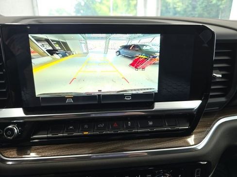 New 2024 GMC Sierra 1500 Elevation image 21