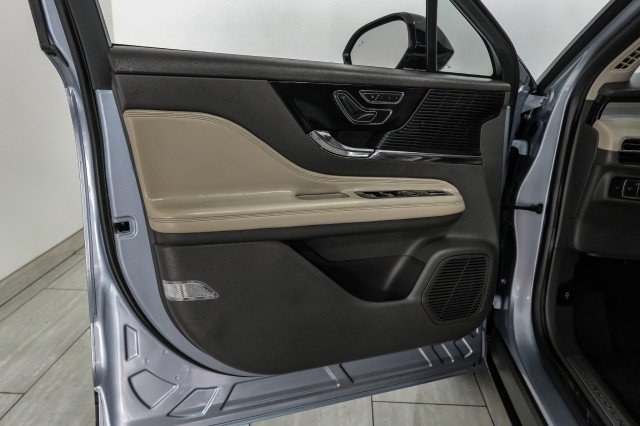 Used 2022 Lincoln Corsair FWD image 33