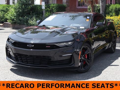 Used 2020 Chevrolet Camaro SS RWD image 4