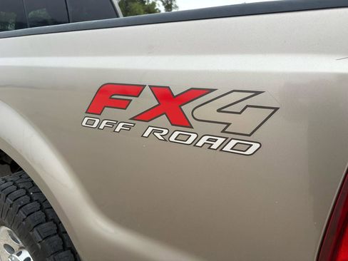 Used 2006 Ford F250 XLT AWD/4WD image 9