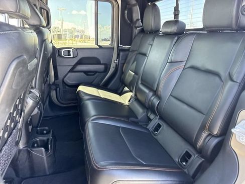 Used 2020 Jeep Gladiator Mojave AWD/4WD image 23