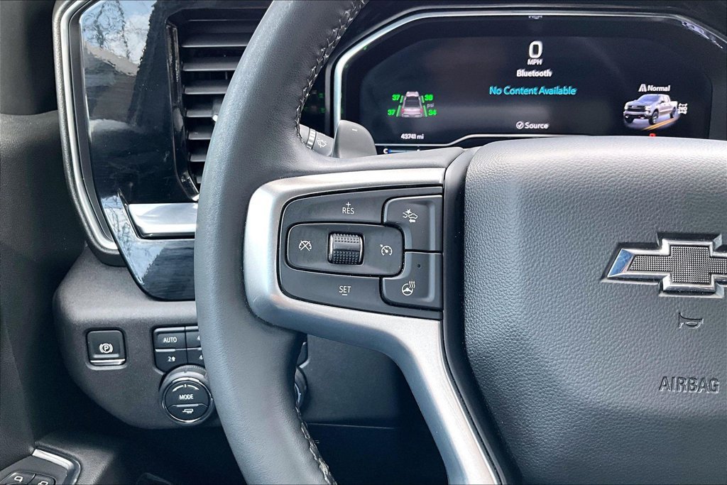 Used 2024 Chevrolet Silverado 1500 LT Trail Boss w/ Protection Package AWD/4WD image 28
